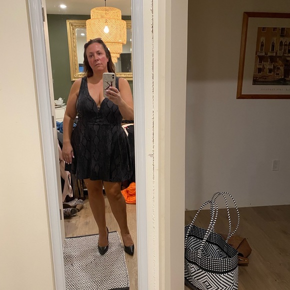 Express brand snakeskin print cocktail dress - Picture 3 of 3